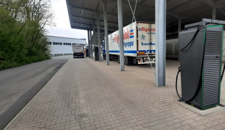 voltpark_Laden